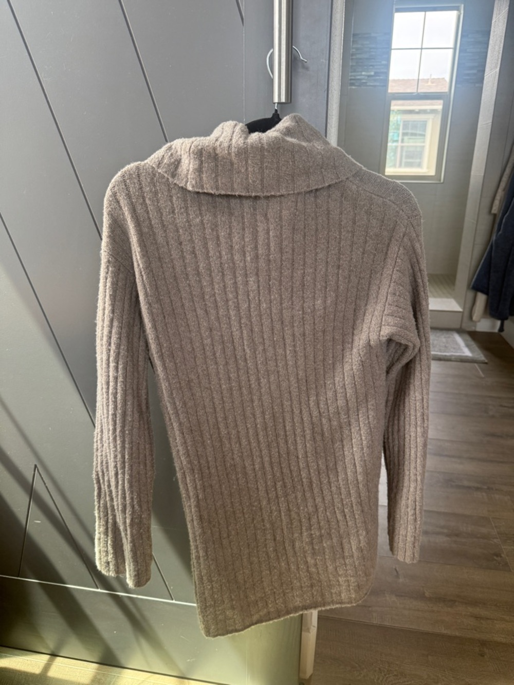 Abercrombie & Fitch Ribbed Taupe Cowl-Neck Sweater